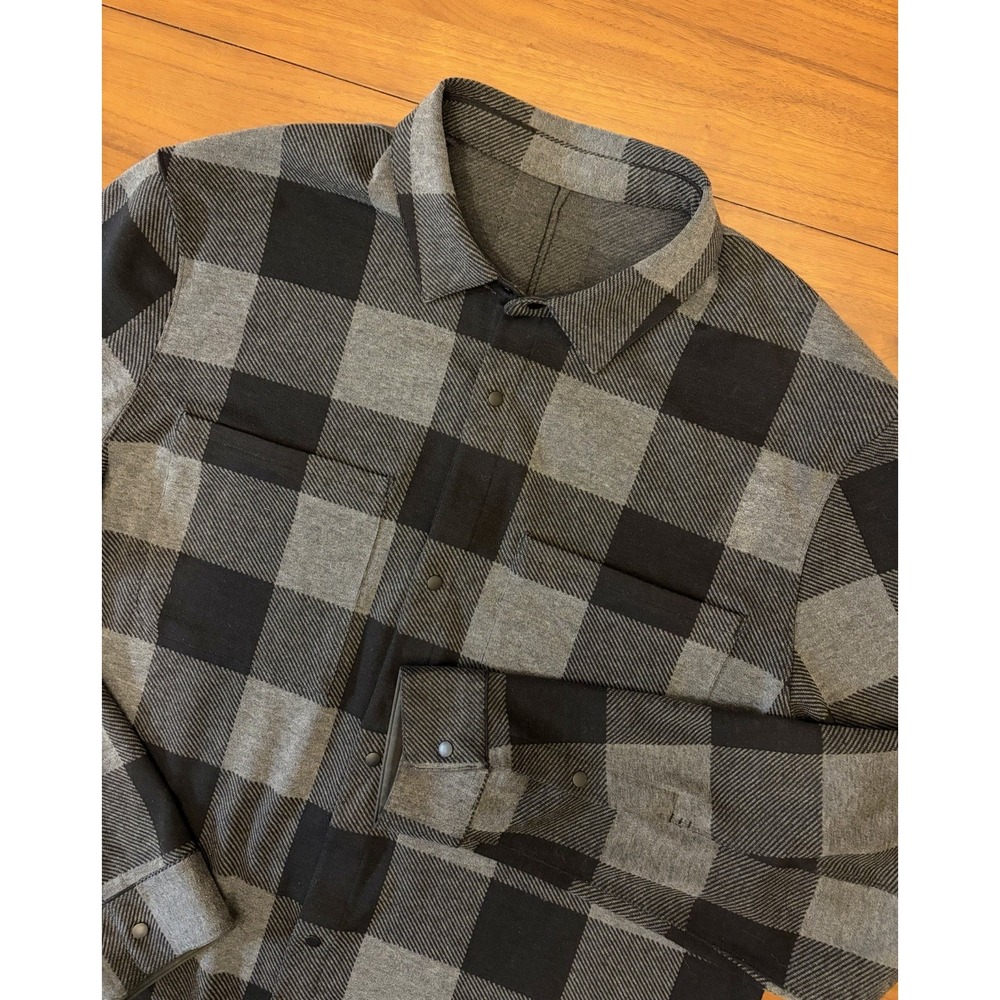 Lululemon Soft Knit Overshirt Plaid Mens XL Black Grey LM3CZNS Button Snap
